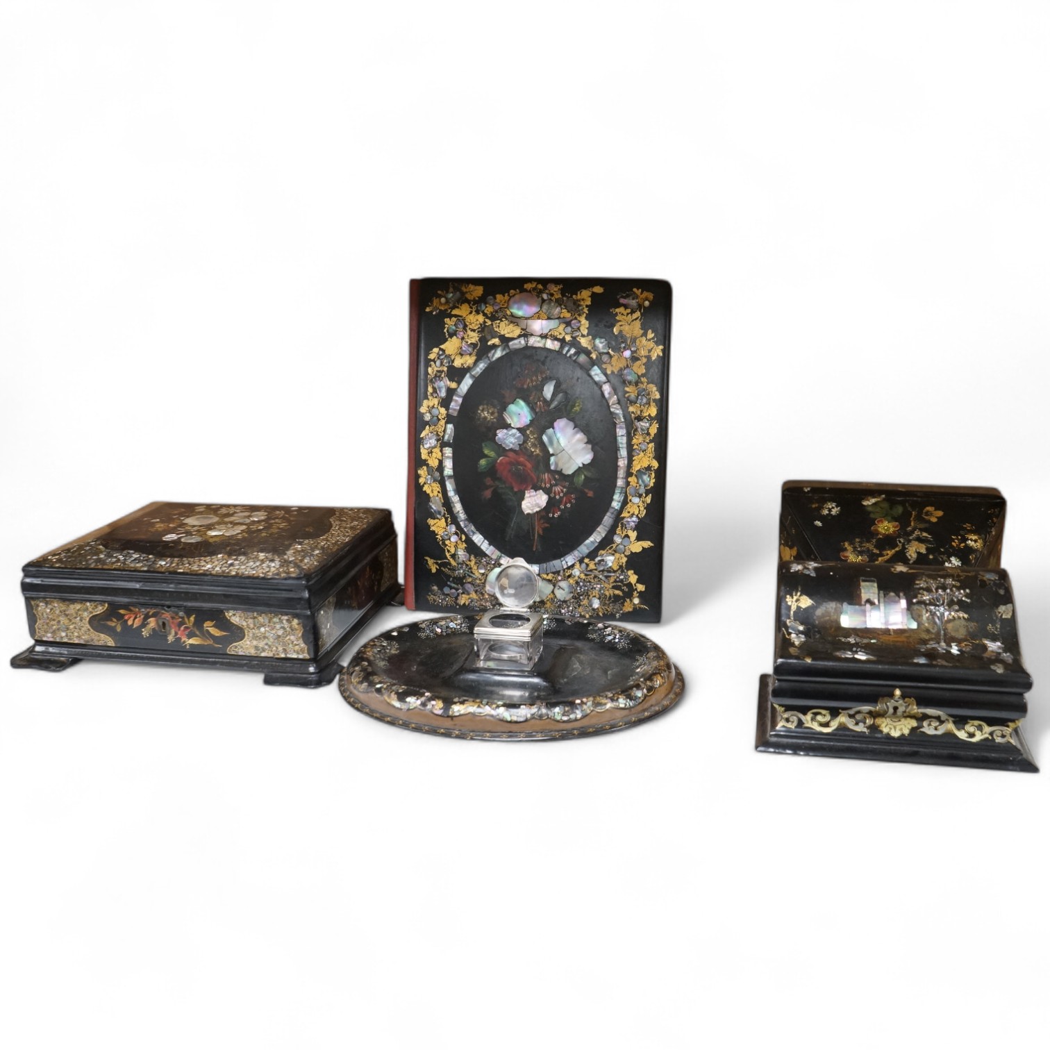 A group of Victorian japanned papier-mâché desk items and boxes (5). Blotter 24cm wide x 31cm high